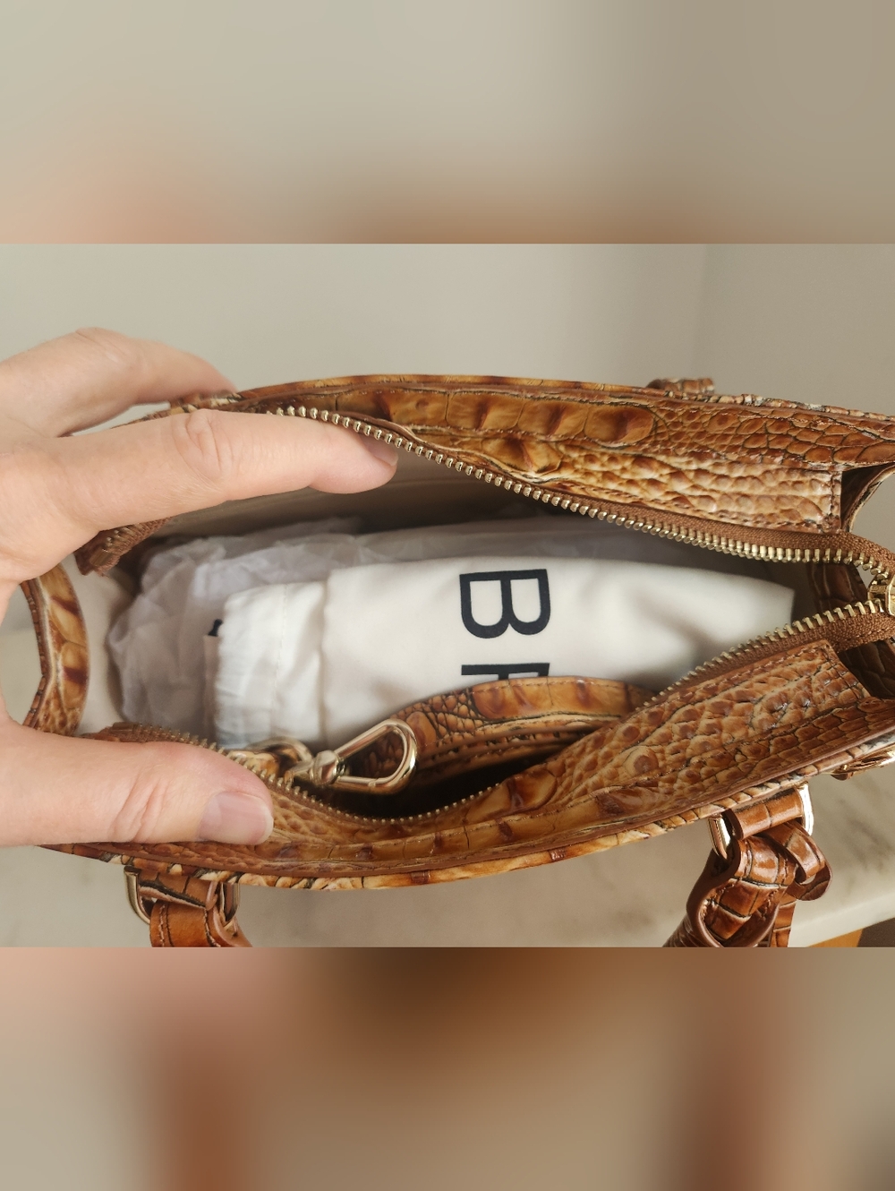 NWT Brahmin Luggage Brown Cami Croc-Embossed Leather Bag Shoulder - Picture 3 of 7